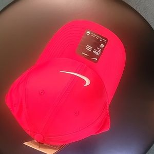 Unisex Nike Legacy91 Hat,  color Red and white,  size adjustable